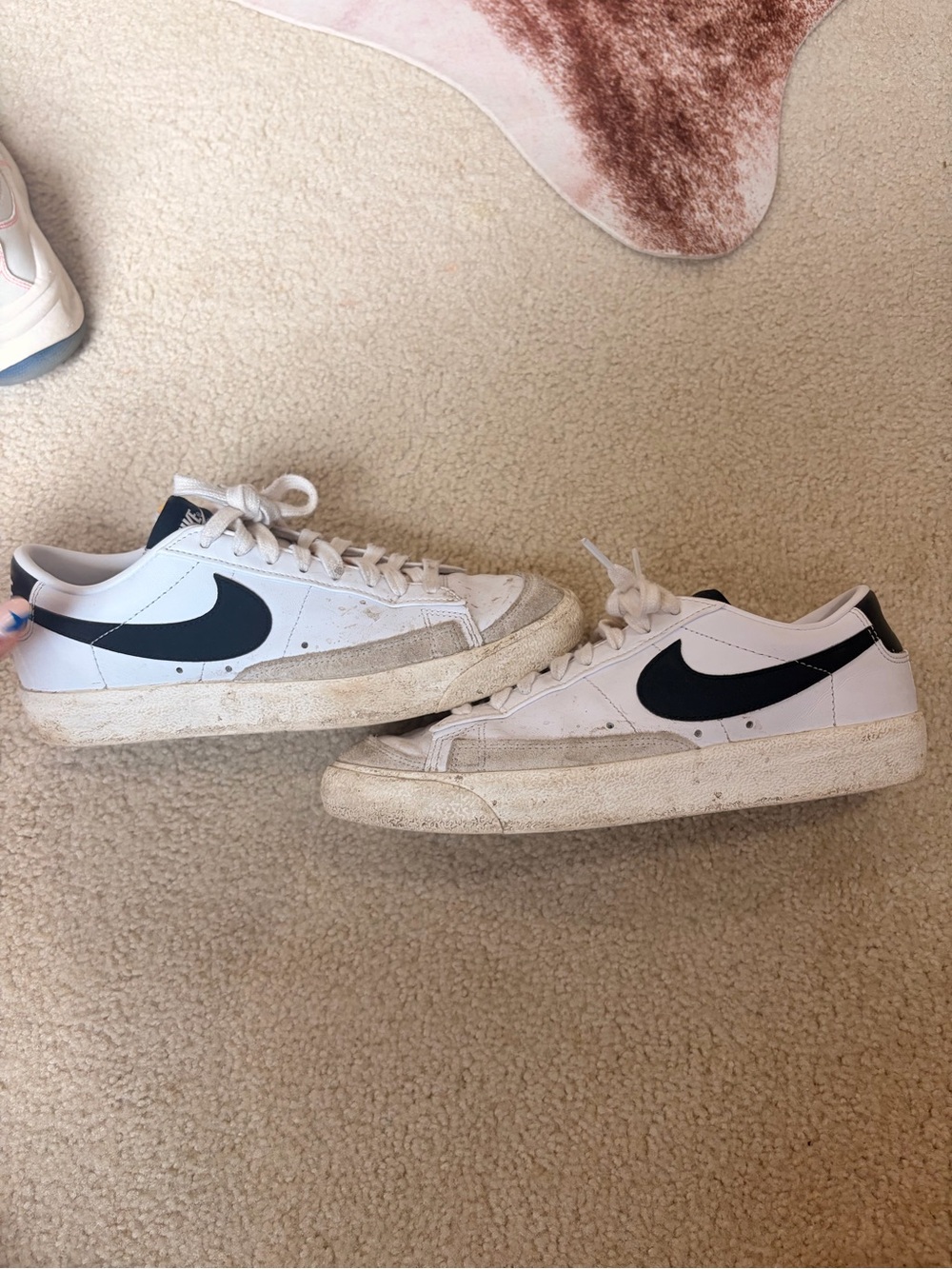 Nike White Blazers- Lowtop